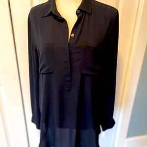 Loft navy crepe tunic. Relaxed and classic sz L